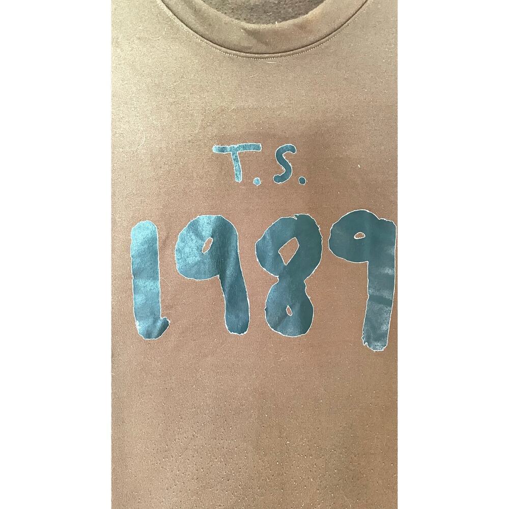 Taylor Swift 1989 sweatshirt - Picture 4 of 5